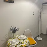 Twilight Zone Apartament