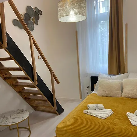 Twilight Zone * Budapest